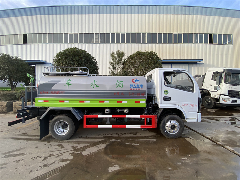 多功能东风福瑞卡5方洒水车