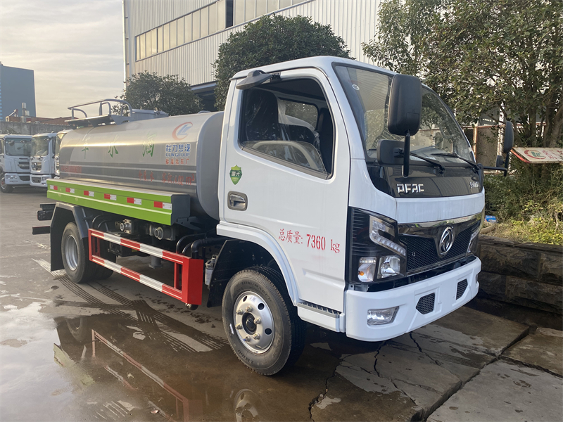 多功能东风福瑞卡5方洒水车