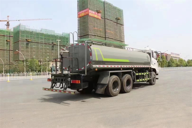 东风天锦后双桥20方高端洒水车