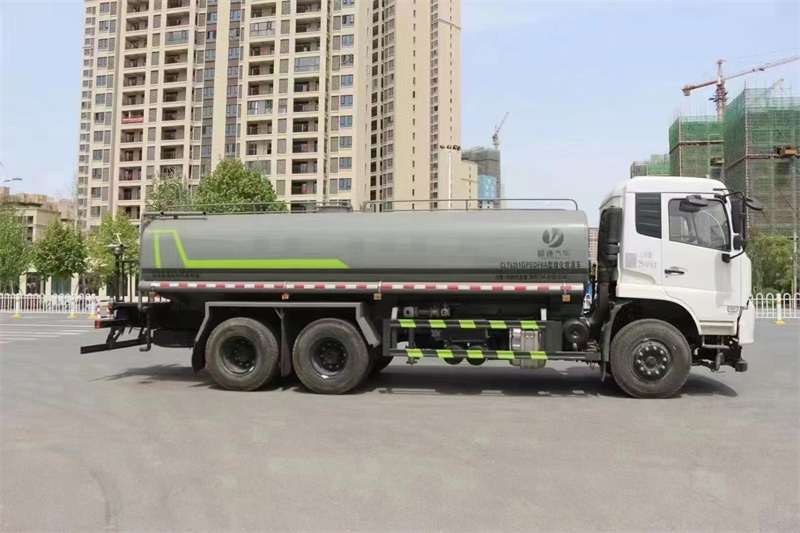 东风天锦后双桥20方高端洒水车