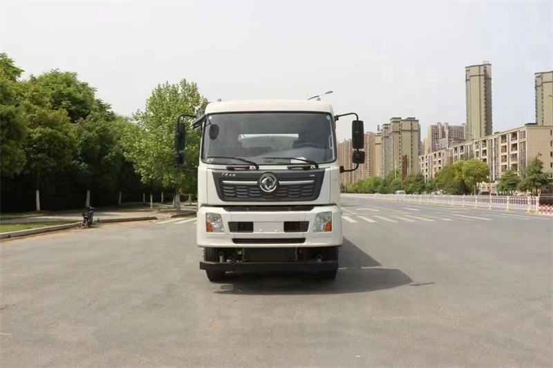 东风天锦后双桥20方高端洒水车