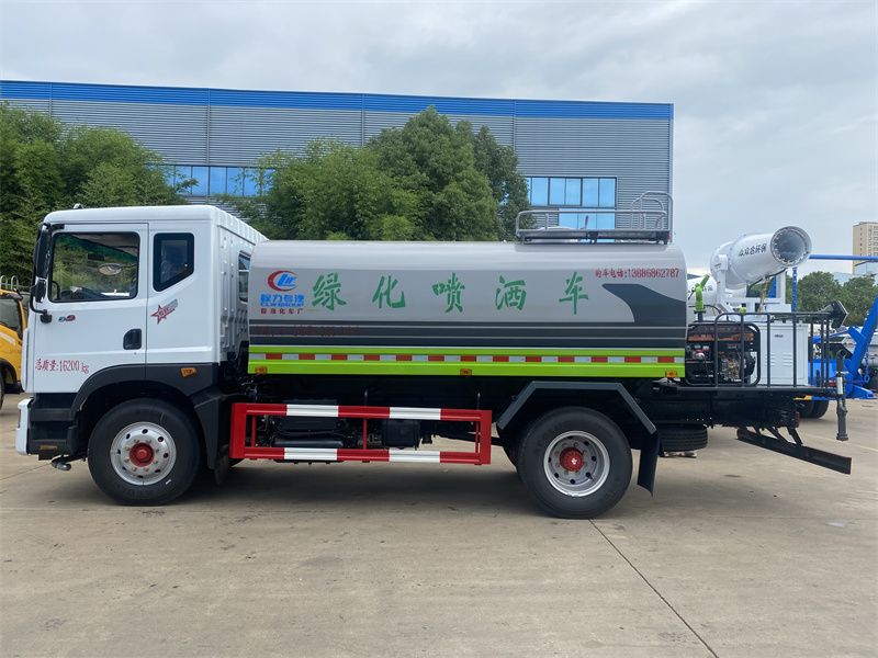 国六东风D9多功能抑尘车